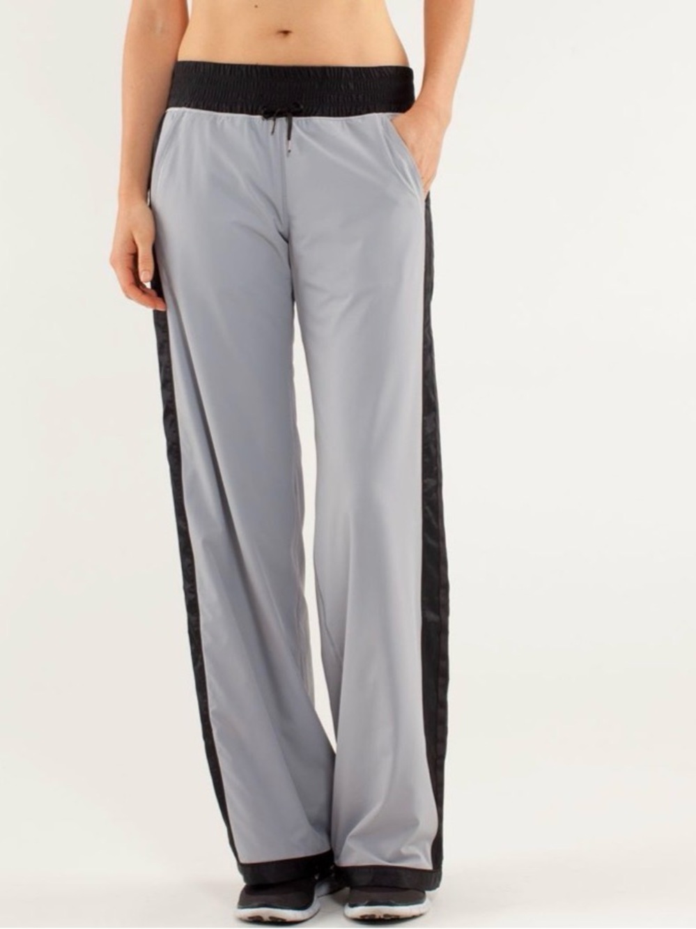 Lululemon Run: Right Round Pant
Silver Slate size 6